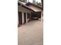 Casa 200m² com suíte + 2  dormitórios mobiliados, bairro Glória