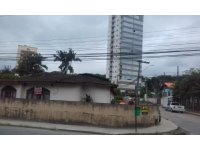 Imóvel comercial 670m² com 22 metros de frente, Centro